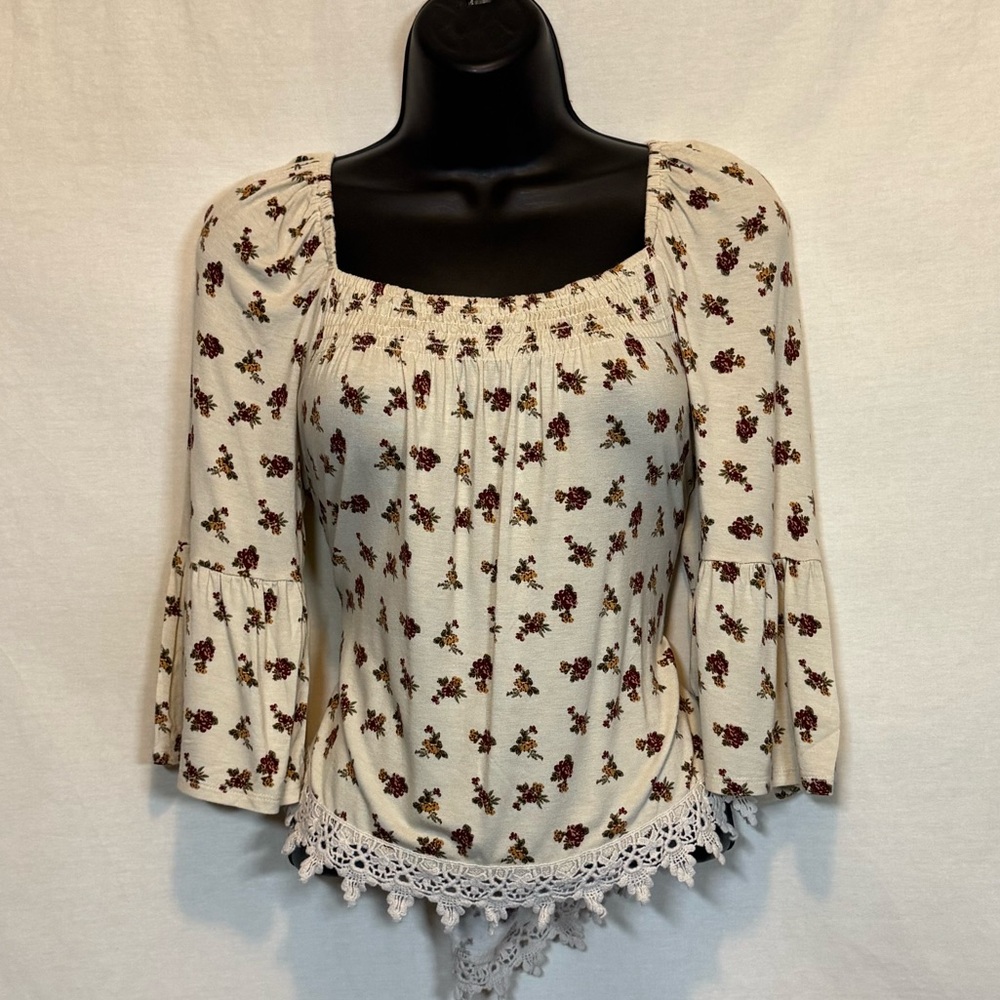 G-109 Urban Girl Cream Red & Orange Floral Lace Trim 1/2 Sleeve‎ Blouse Size S